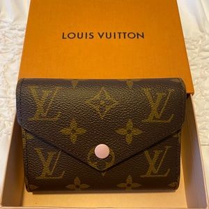 Louis Vuitton Wallet - New - Never Used
